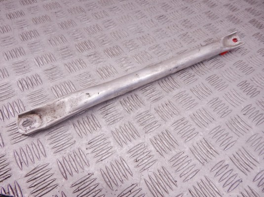 Распорка стоек BMW 7-series (F01/02) 51 71 7 180 316 Распорка стоек BMW 7-series (F01/02) 51 71 7 180 316