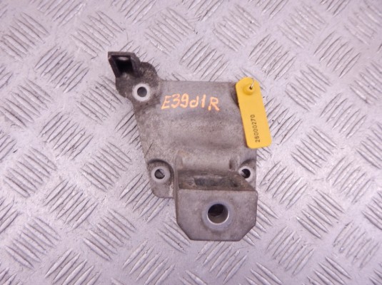 Кронштейн двигателя BMW 5-series (E39) 22 11 6 751 226 Кронштейн двигателя BMW 5-series (E39) 22 11 6 751 226