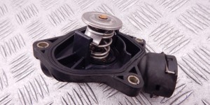 Корпус термостата BMW 3-series (E46) 7785053 Корпус термостата BMW 3-series (E46) 7785053