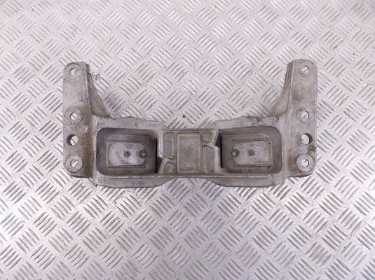 Кронштейн КПП BMW 5-series (E60/61) 22 31 6 764 617