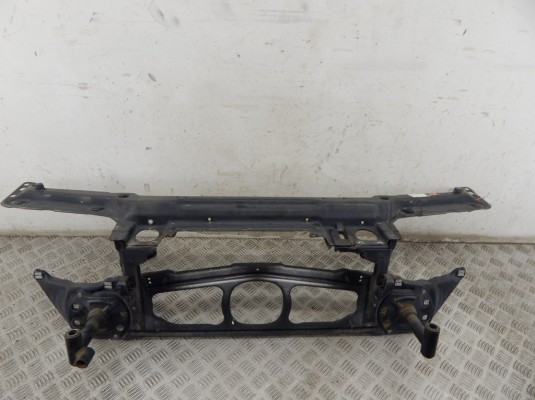 Передняя панель крепления облицовки (телевизор) BMW 3-series (E46) 51 71 7 111 691 Передняя панель крепления облицовки (телевизор) BMW 3-series (E46) 51 71 7 111 691