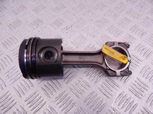 Поршень BMW 5-series (E39) 11 25 7 786 453