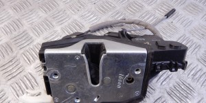 Замок двери передней правой BMW 3-series (E46) 51 21 7 011 244
