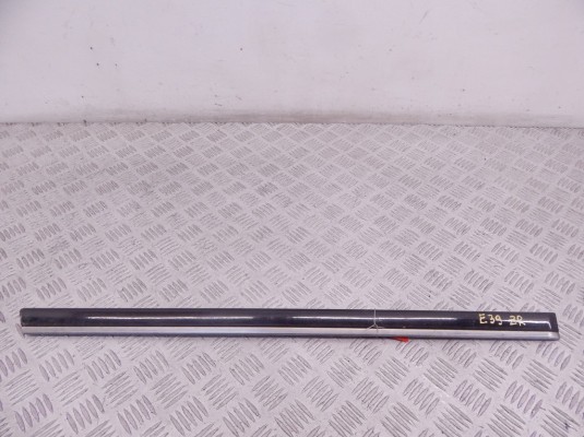 Молдинг двери задней правой BMW 5-series (E39) 51 22 7 004 032