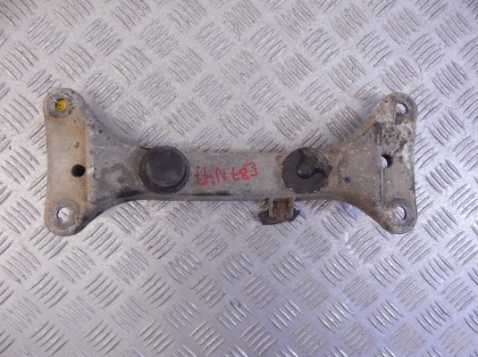 Кронштейн КПП BMW 1-series (E87) 22 31 6 778 059