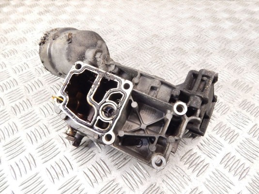 Корпус масляного фильтра BMW 5-series (E39) 11 42 1 713 838