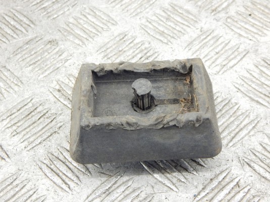 Опора под домкрат (поддомкратная подушка) BMW 3-series (E46) 51 71 8 268 885