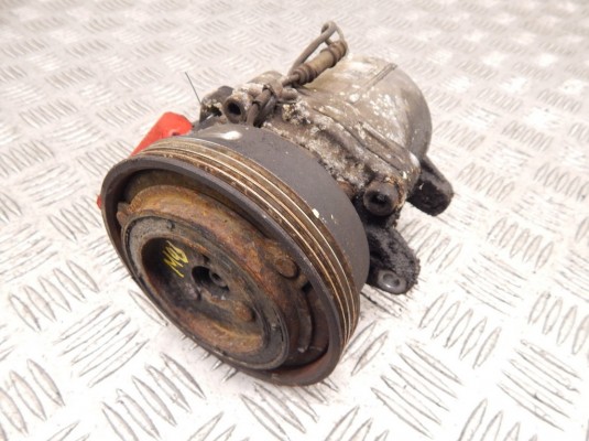 Компрессор кондиционера BMW 3-series (E36) 64 52 8 390 228