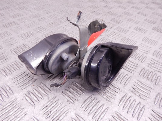 Сигнал (клаксон) BMW X3-series (E83) 61 33 3 403 279