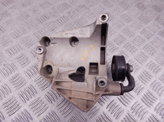 Кронштейн компрессора кондиционера BMW X5-series (E53) 64 55 7 786 708