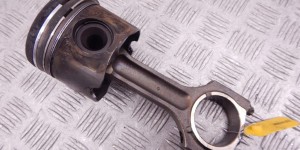 Поршень BMW 1-series (E87) 11 25 7 792 005