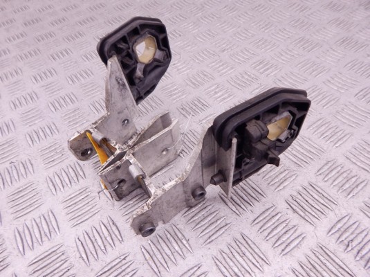 Кронштейн радиатора BMW 3-series (F30/31) 17 11 8 620 733 Кронштейн радиатора BMW 3-series (F30/31) 17 11 8 620 733