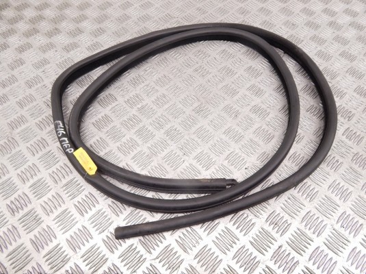 Уплотнитель BMW 3-series (E46) 51 33 8 194 695