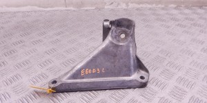 Кронштейн двигателя BMW 5-series (E60/61) 22 11 6 769 153 Кронштейн двигателя BMW 5-series (E60/61) 22 11 6 769 153