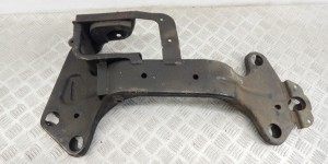 Кронштейн КПП BMW X5-series (E53) 22 31 6 751 228