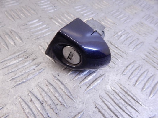 Личинка дверного замка BMW 1-series (E87) 51 21 7 200 933