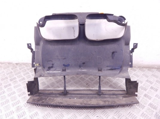 Воздухозаборник BMW 3-series (E46) 51 71 8 202 832