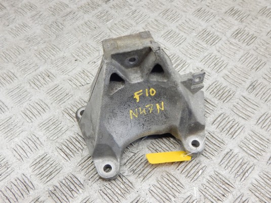 Кронштейн КПП BMW 5-series (F10/11) 22 32 6 781 235