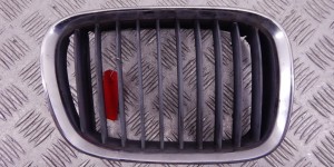 Решетка радиатора BMW 5-series (E39) 51 13 8 184 532