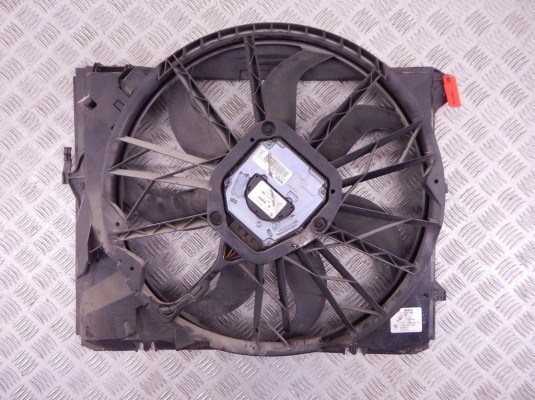Вентилятор радиатора BMW 3-series (E90/91/92) 17 42 7 562 080