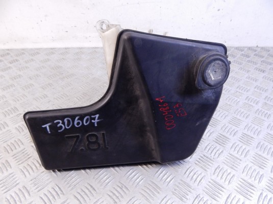 Бачок омывателя BMW X5-series (E53) 61 67 8 252 738