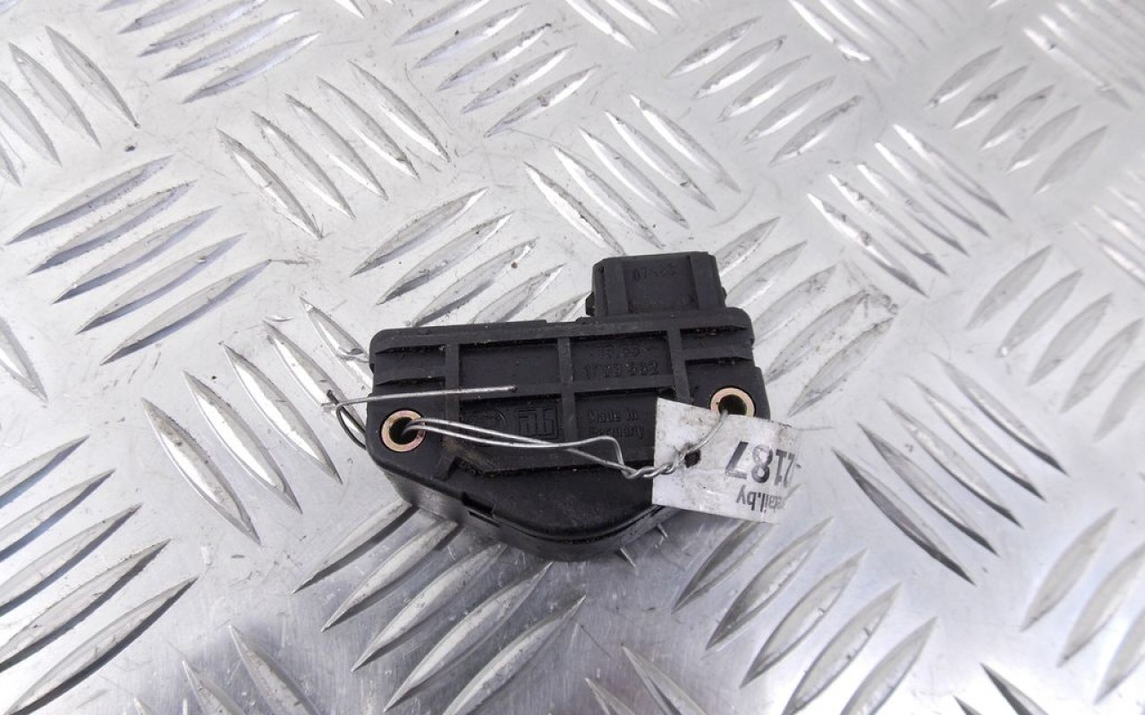 Датчик положения дросселя (потенциометр) BMW 3-series (E36)