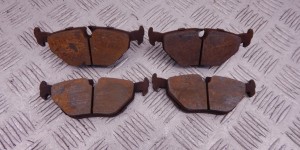Тормозные колодки задние BMW 5-series (E39) 34 21 6 761 281