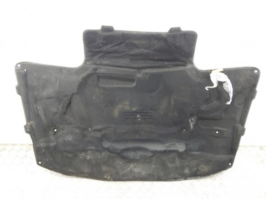 Шумоизоляция капота BMW 5-series (E39) Шумоизоляция капота BMW 5-series (E39)