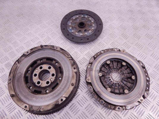 Маховик BMW 3-series (E46) 21 20 7 512 693