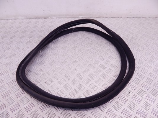 Уплотнитель BMW 7-series (E65/66) 51 21 8 223 659