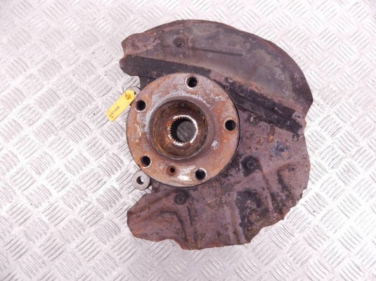 Ступица передняя правая BMW X5-series (E53) 31 21 6 761 576