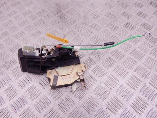 Замок двери передней правой BMW 5-series (E39) 51 21 8 235 104