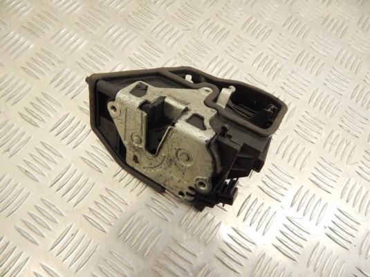Замок двери задней левой BMW 7-series (E65/66) 51 22 7 167 075