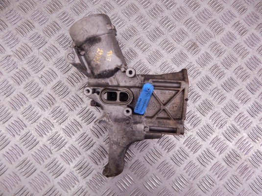 Корпус масляного фильтра BMW 5-series (E39) 11 42 7 786 867