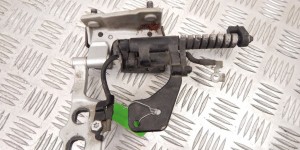 Петля крышки багажника BMW 3-series (E46) 51 24 8 254 015