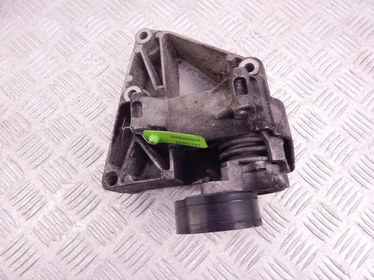 Кронштейн компрессора кондиционера BMW 5-series (E60/61) 64 55 7 512 556
