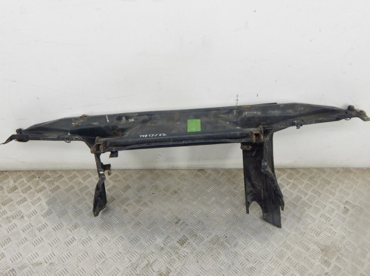 Передняя панель крепления облицовки (телевизор) BMW 5-series (E34)