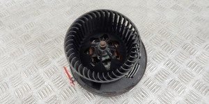 Моторчик печки BMW 1-series (E87) 64 11 6 933 663 Моторчик печки BMW 1-series (E87) 64 11 6 933 663