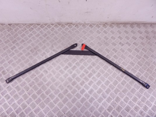 Распорка стоек BMW 4-series (F32/33/36) 51 61 7 378 711