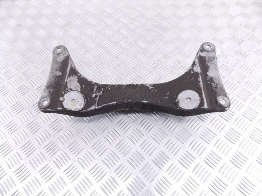 Кронштейн КПП BMW 5-series (E39) 22 31 6 751 583