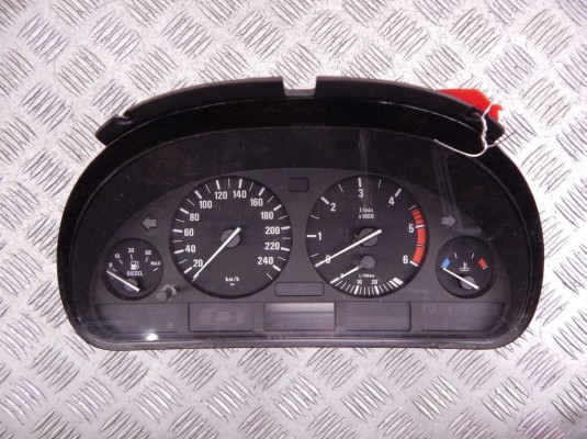 Щиток приборов (приборная панель) BMW 5-series (E39) 62 11 6 914 913