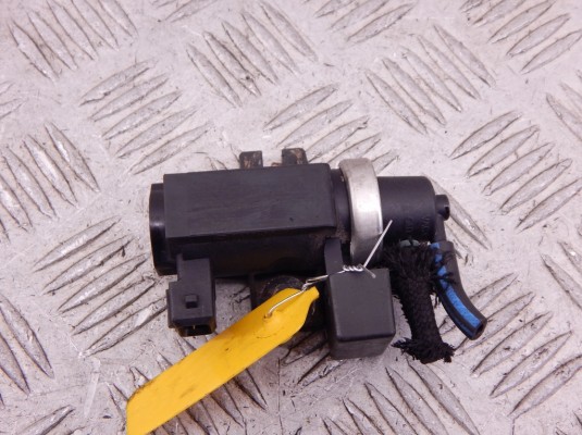 Преобразователь давления (соленоид наддува/EGR) BMW 5-series (E39) 11 74 2 247 906