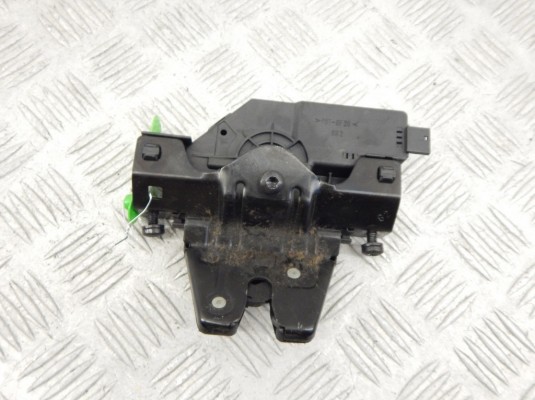 Замок багажника BMW 3-series (E46) 51 24 8 196 401