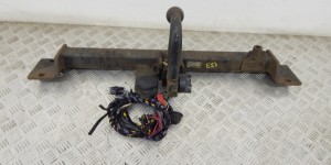 Прицепное устройство (фаркоп) BMW X3-series (E83)