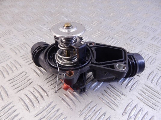 Корпус термостата BMW 5-series (E60/61) 11 53 1 437 040