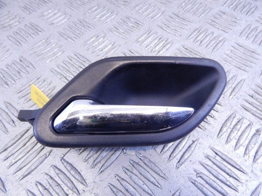Ручка внутренняя передняя левая BMW 5-series (E39) 51 21 8 125 513