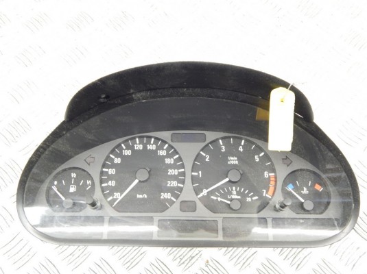 Щиток приборов (приборная панель) BMW 3-series (E46) 62 11 6 910 275