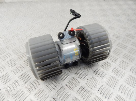 Моторчик печки BMW 5-series (E39) 64 11 8 382 305