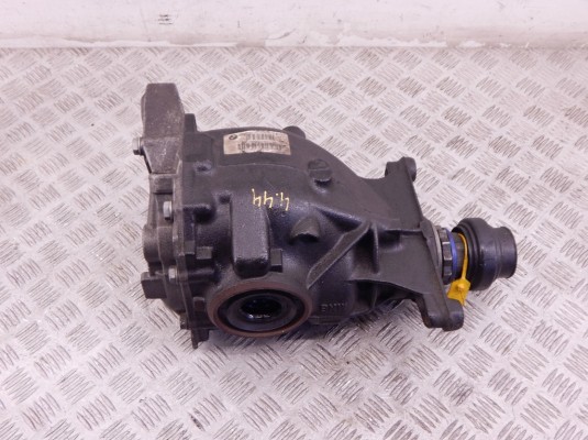 Редуктор заднего моста BMW X5-series (E70) 33 10 7 602 982