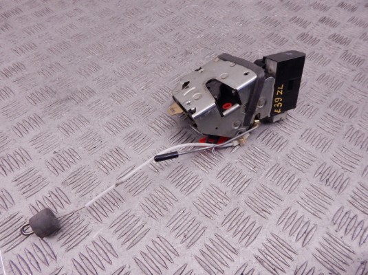 Замок двери задней левой BMW 5-series (E39) 51 22 8 125 671